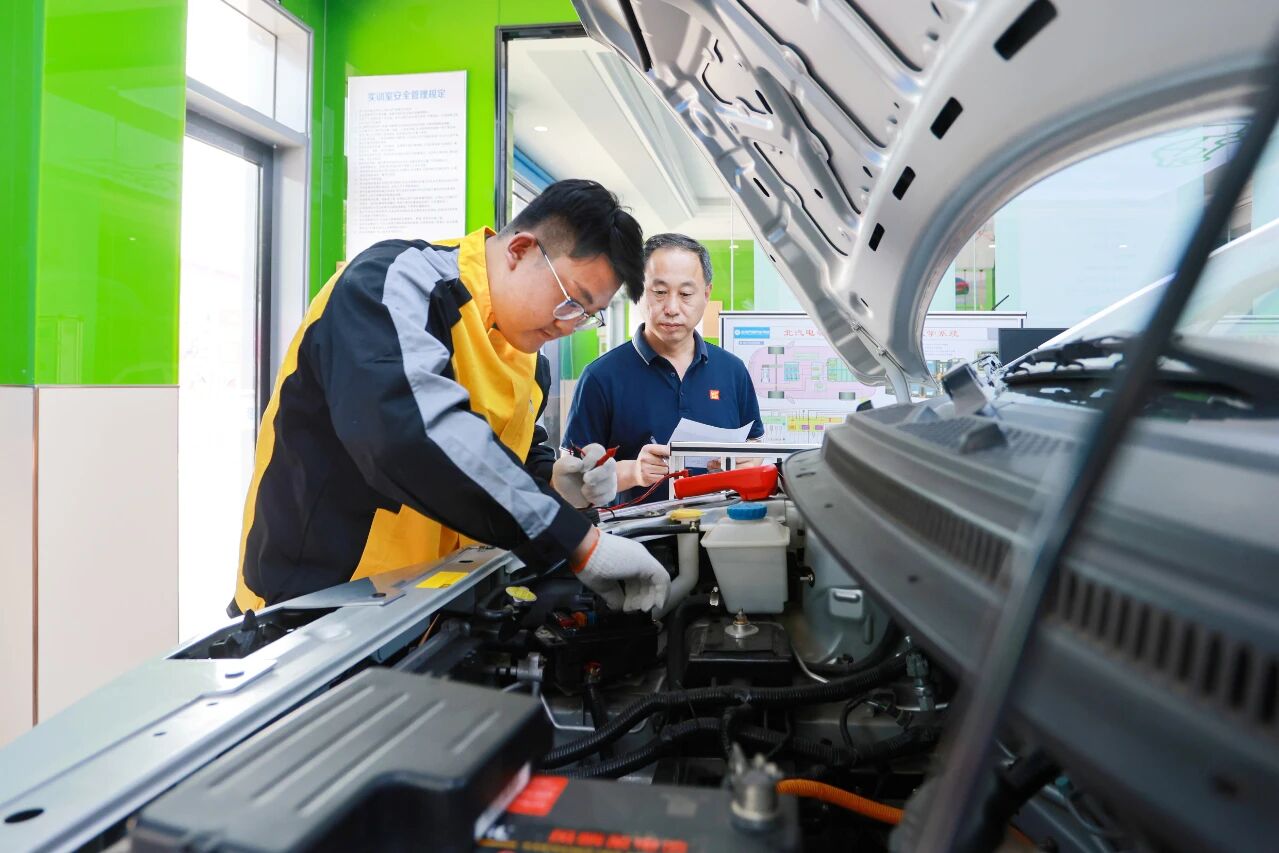 �ɼ������롢��ѧѹ������������ͨѧ����˫�췢չ��������